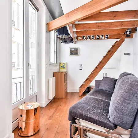 Studio On Mezzanine Floor - Picpusbercy *