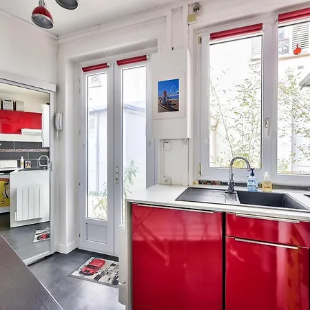 Studio On Mezzanine Floor - Picpusbercy Apartment