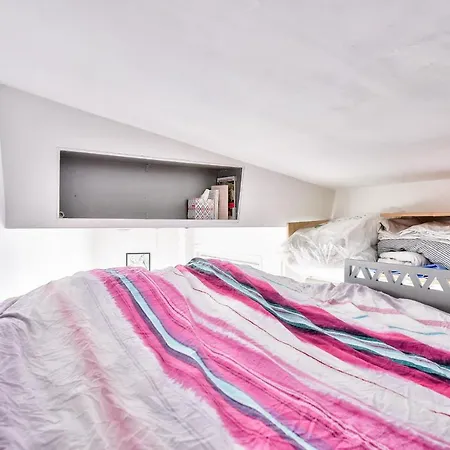 Apartment Studio On Mezzanine Floor - Picpusbercy *